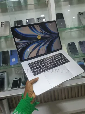 Laptop Apple MacBook 2016 16GB Intel Core 7 SSD 512GB