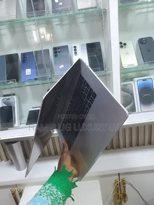 Laptop Apple MacBook 2016 16GB Intel Core 7 SSD 512GB