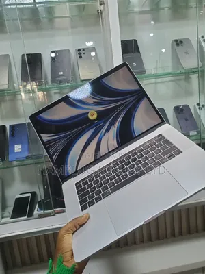 Laptop Apple MacBook 2016 16GB Intel Core 7 SSD 512GB