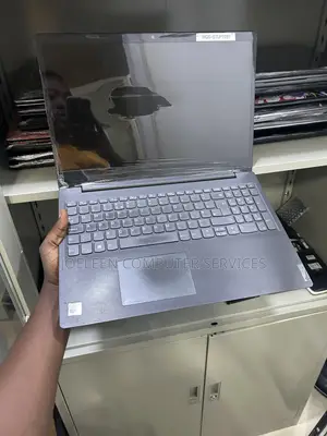 Laptop Lenovo V15 4GB Intel Core i5 SSD 256GB
