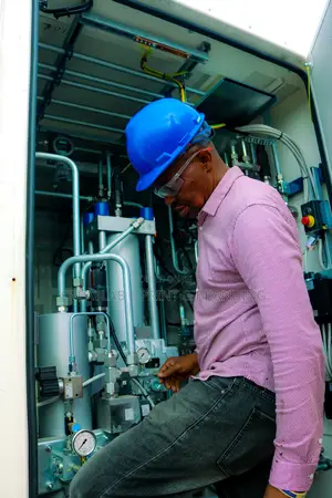 CNG Conversion, Retrofitting & Fleet Consulting - Certified Expert