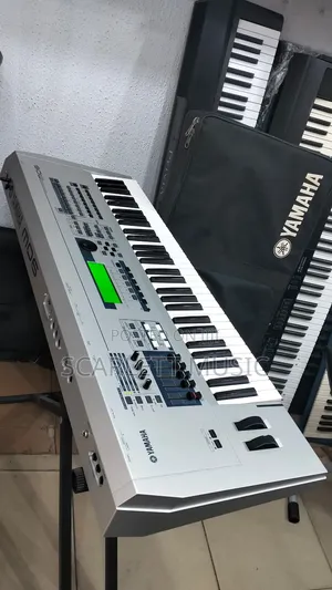 YAMAHA M06 Digital Professional Synthesizer Workstation Keyboard