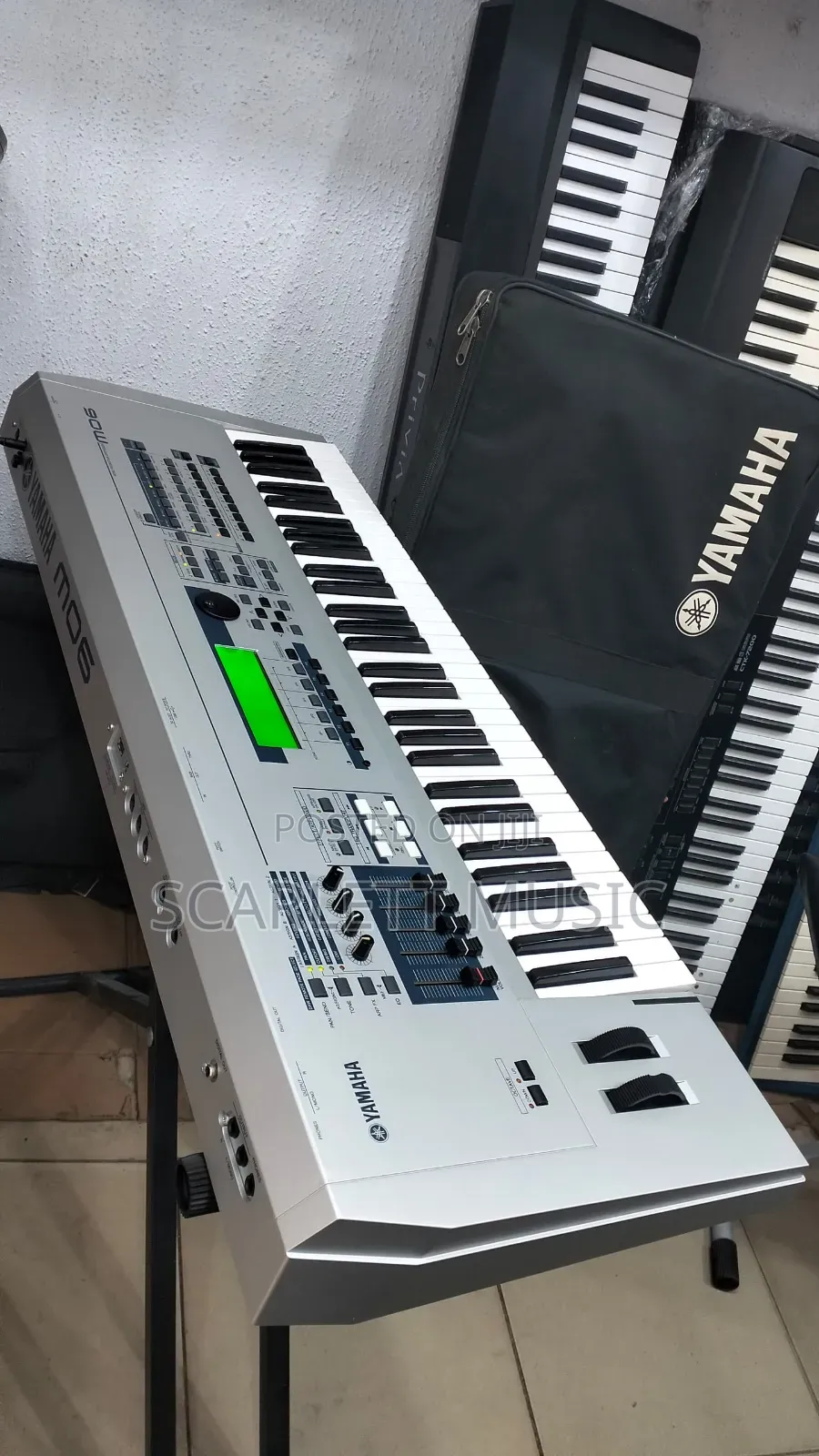 YAMAHA M06 Digital Professional Synthesizer Workstation Keyboard