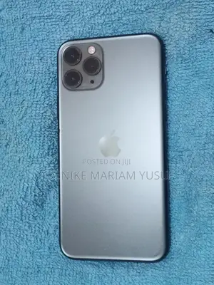 Apple iPhone 11 64 GB Black
