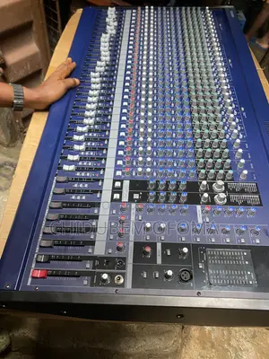 Mixer (32 Channel Mixer) MG