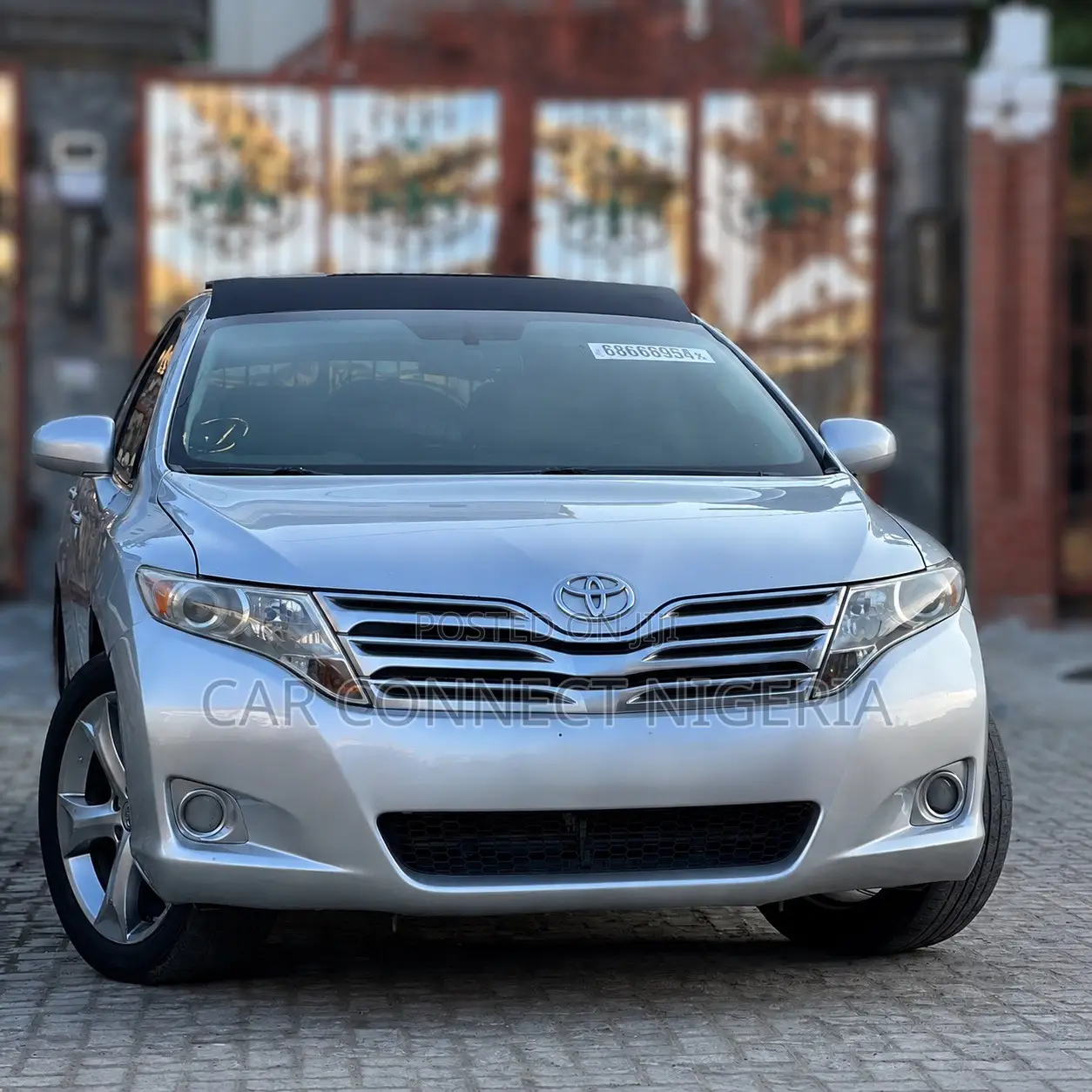 Toyota Venza AWD 2010 Silver