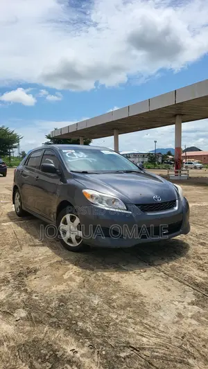 Toyota Yaris L Hatchback 3dr 2012 Gray