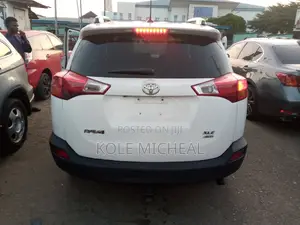 Toyota RAV4 2014 White