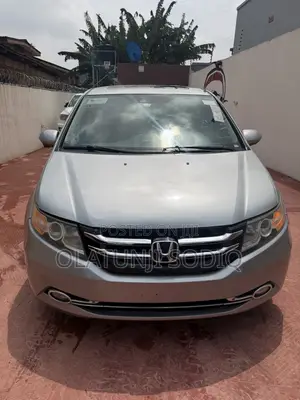 Honda Odyssey EX-L w/Rear Entertainment 4dr Minivan (3.5L 6cyl 6A) 2015