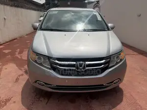 Honda Odyssey EX-L w/Rear Entertainment 4dr Minivan (3.5L 6cyl 6A) 2015