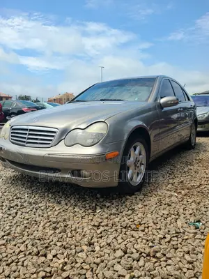 Mercedes-Benz C320 2004 Gold