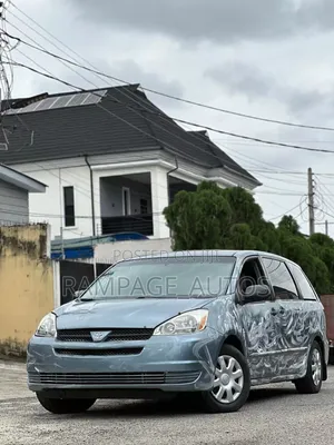 Toyota Sienna 2005 Blue