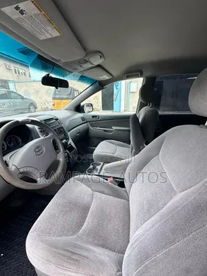 Toyota Sienna 2005 Blue