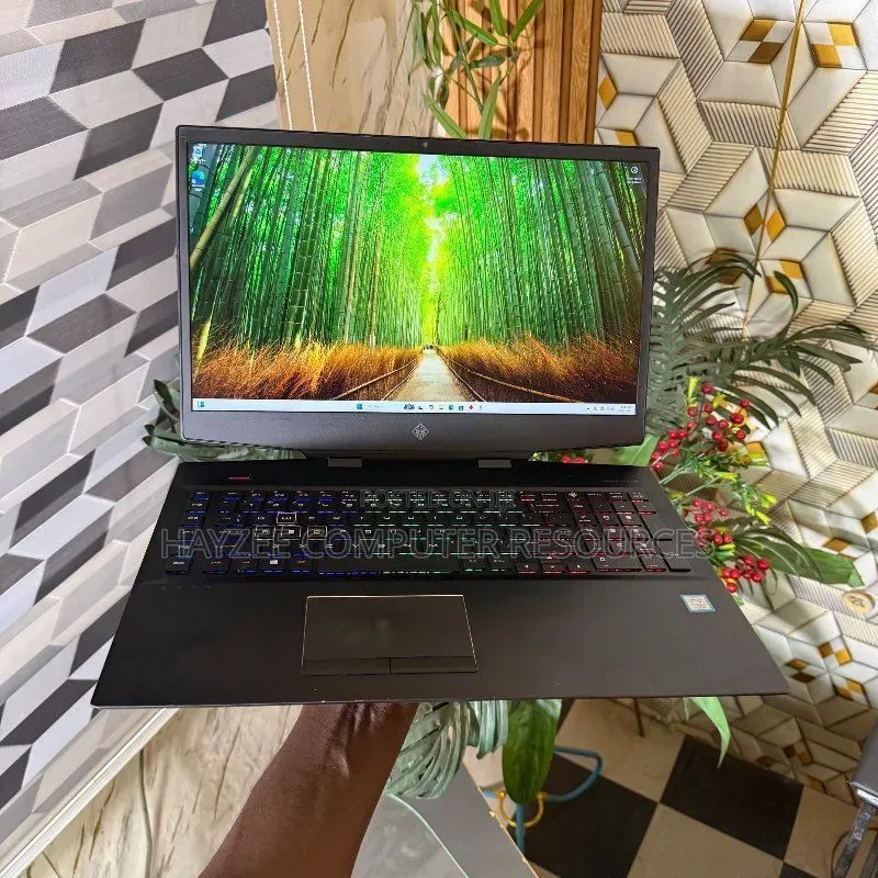Laptop HP Omen 17 32GB Intel Core i7 SSD 512GB