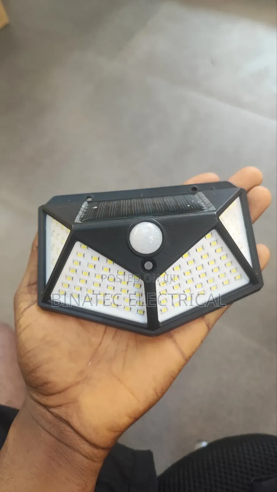 Motion Sensor Fence Light