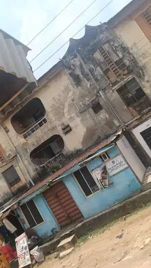 2bdrm Block of Flats in Iseri Olofin for sale