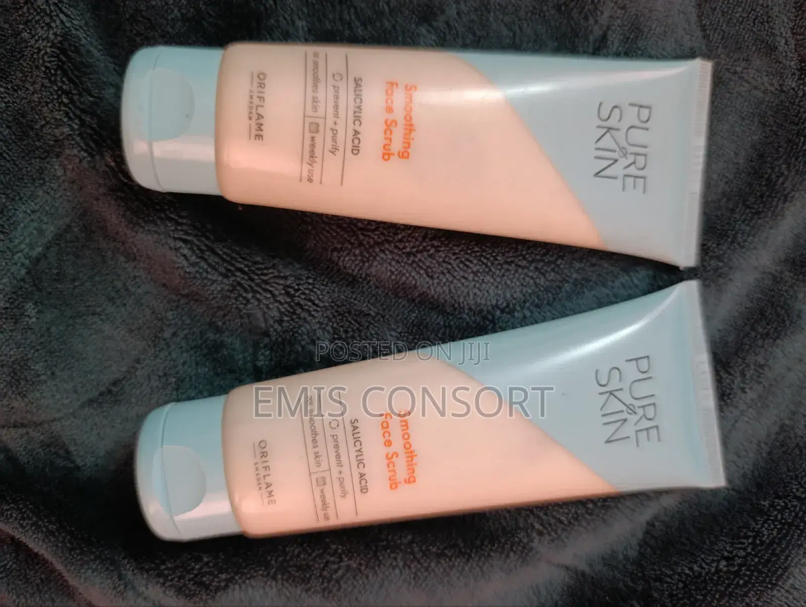 Pure Skin  Smoothing Face Scrub