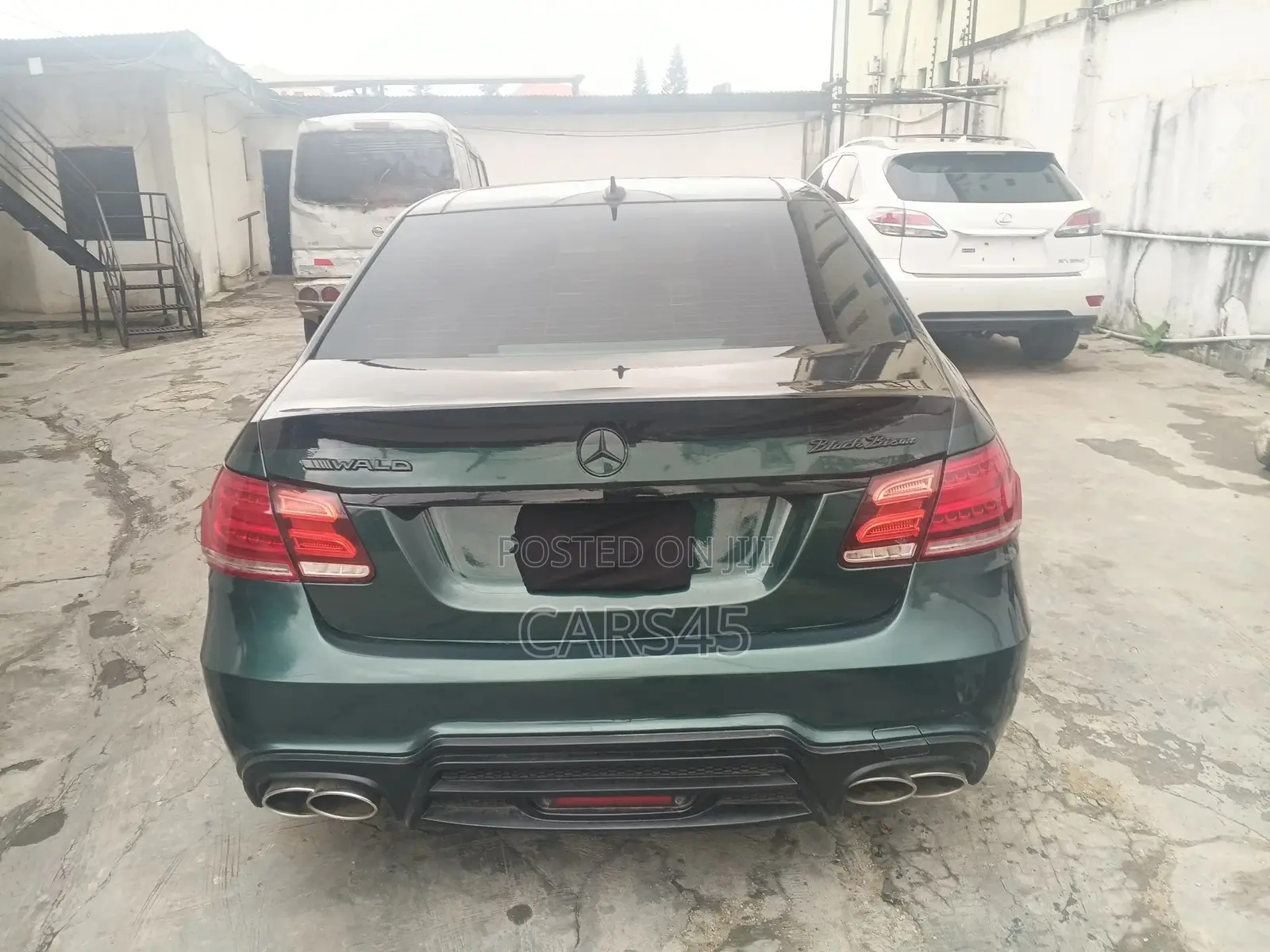 Mercedes-Benz E350 2010 Green