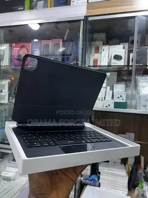 Wiwu Magic Keyboard 11 Inches for iPad Pro 2024(Open Box)