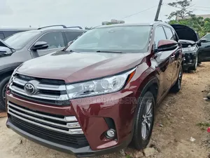 Toyota Highlander 2019 Burgundy