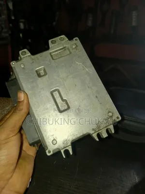 Suzuki SX4 2007 Brainbox ECU (Engine Control Unit).