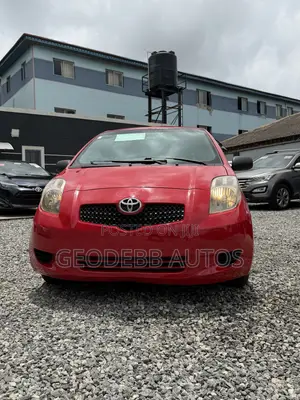 Toyota Yaris 1.0 Eco 2006 Red
