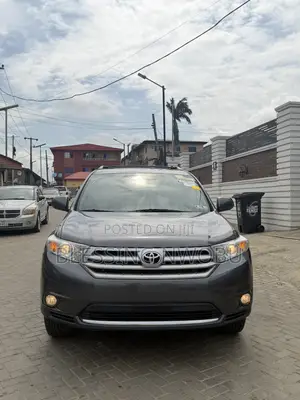 Toyota Highlander Limited 2012 Gray