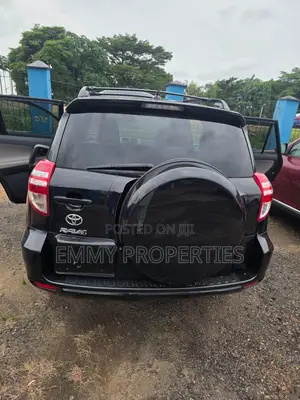 Toyota RAV4 2010 Black