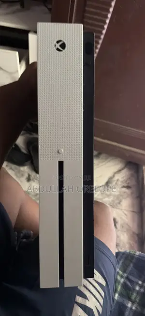X-Box One S