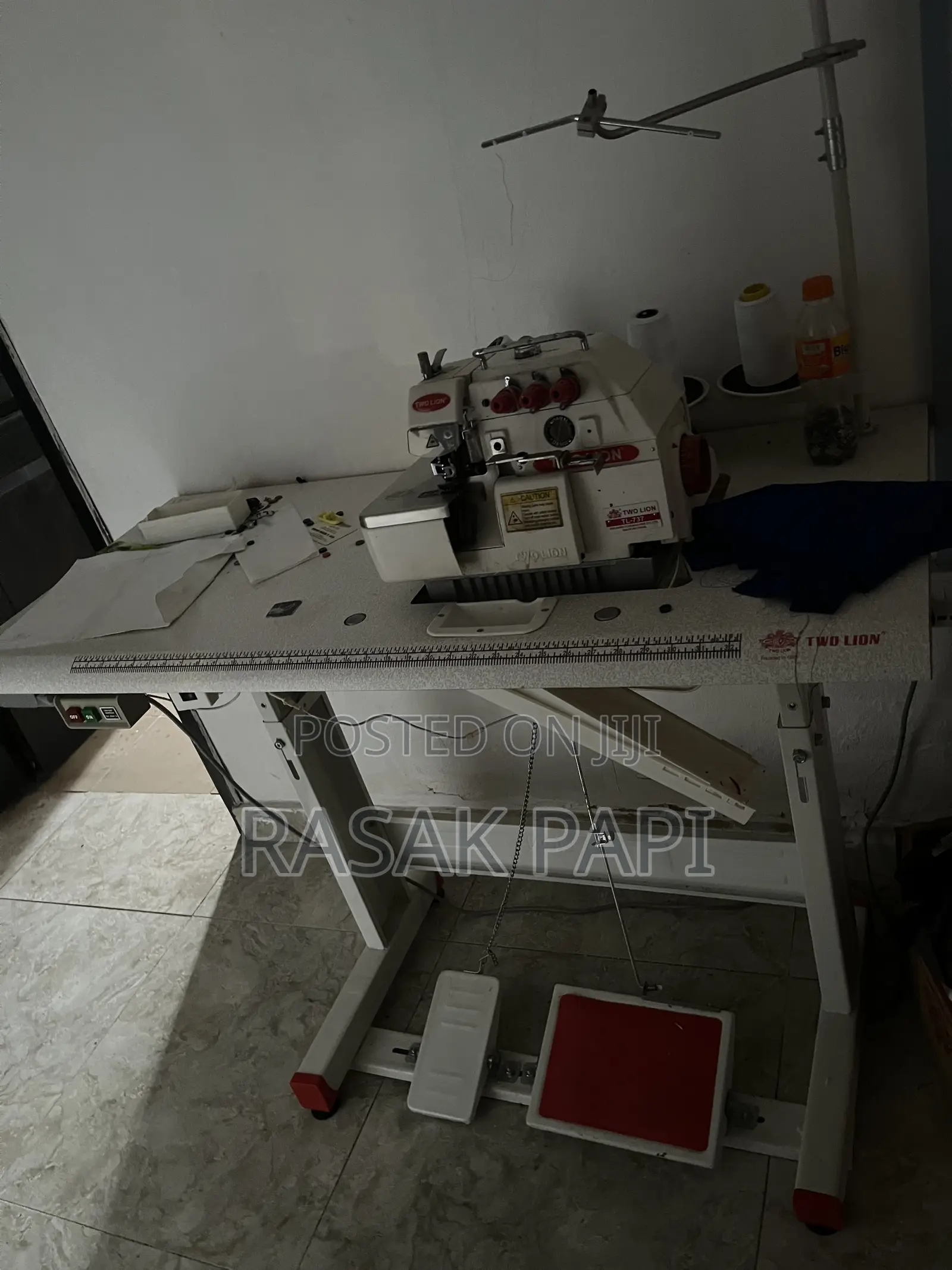 Two Lion Three Thread Direct Drive Weaving Machine Overlock