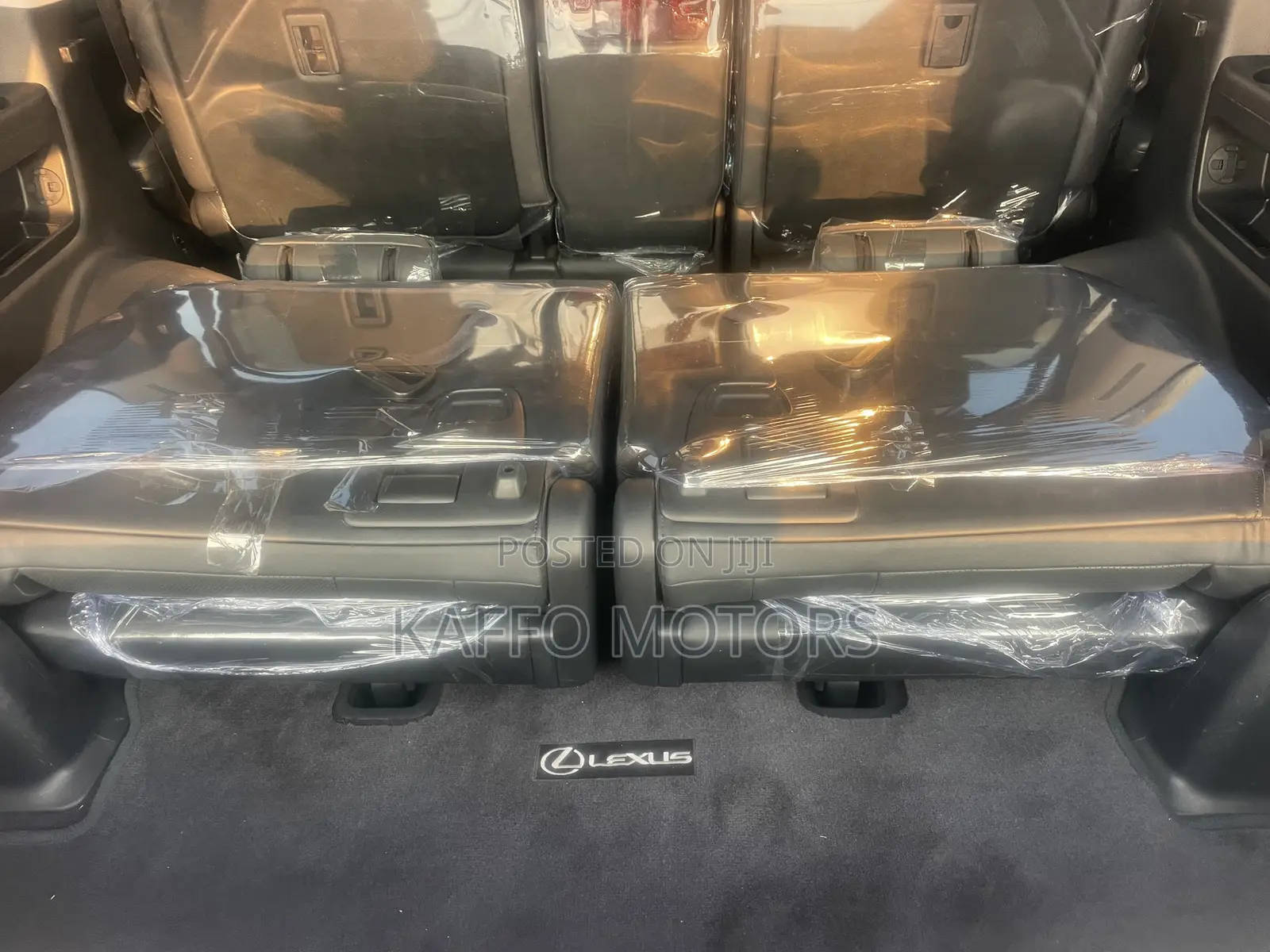 Lexus LX 570 2011 Silver