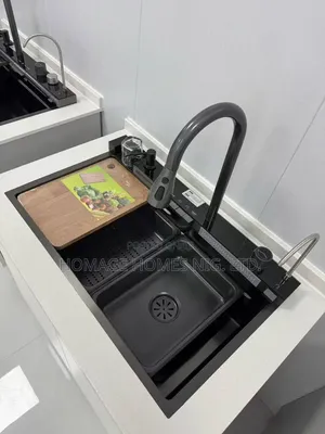 5 Botton Kitchen Sink Wit Tap Nd Complete Accessories