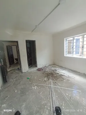 2bdrm Block of Flats in Toyin Street for rent