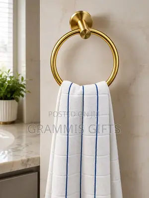 Wall Mounted Towels Hanging