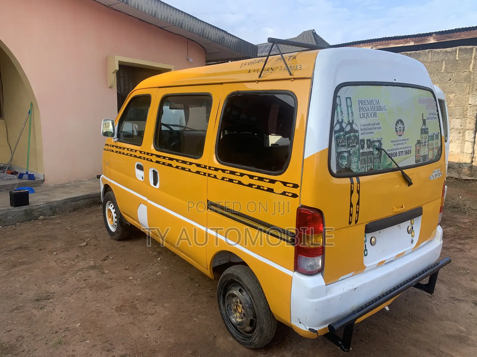 Suzuki Every 2002 Yellow