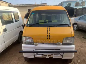 Suzuki Every 2002 Yellow