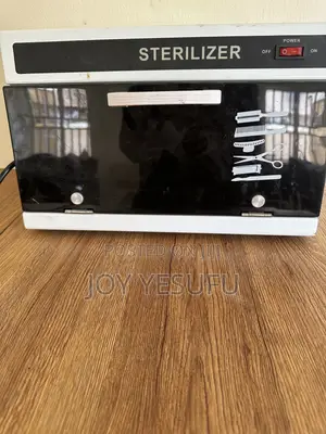 Salon UV Sterilizer
