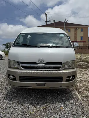 Toyota HiAce 2008 Gold