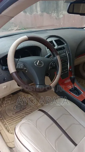 Lexus ES 2012 Red