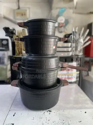 5 Piece Black Non Stick Pot