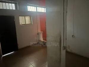 1bdrm Apartment in Sabo / Yaba for sale