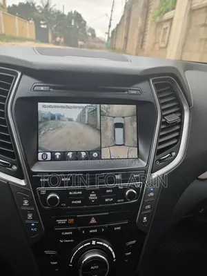 Hyundai Santa Fe SE Ultimate AWD 2018 White