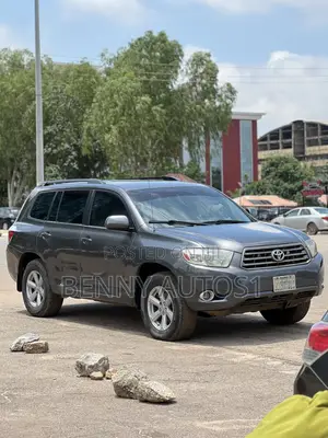 Toyota Highlander V6 2009 Gray