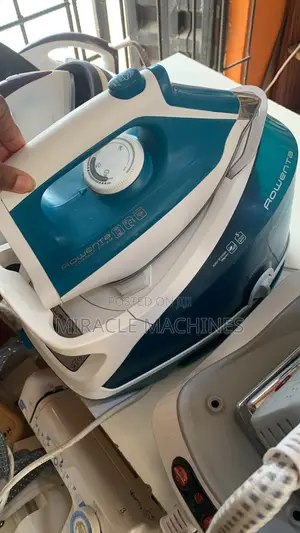 Steam Iron With Large Tank