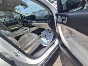 Mercedes-Benz GLE-Class 2020 White