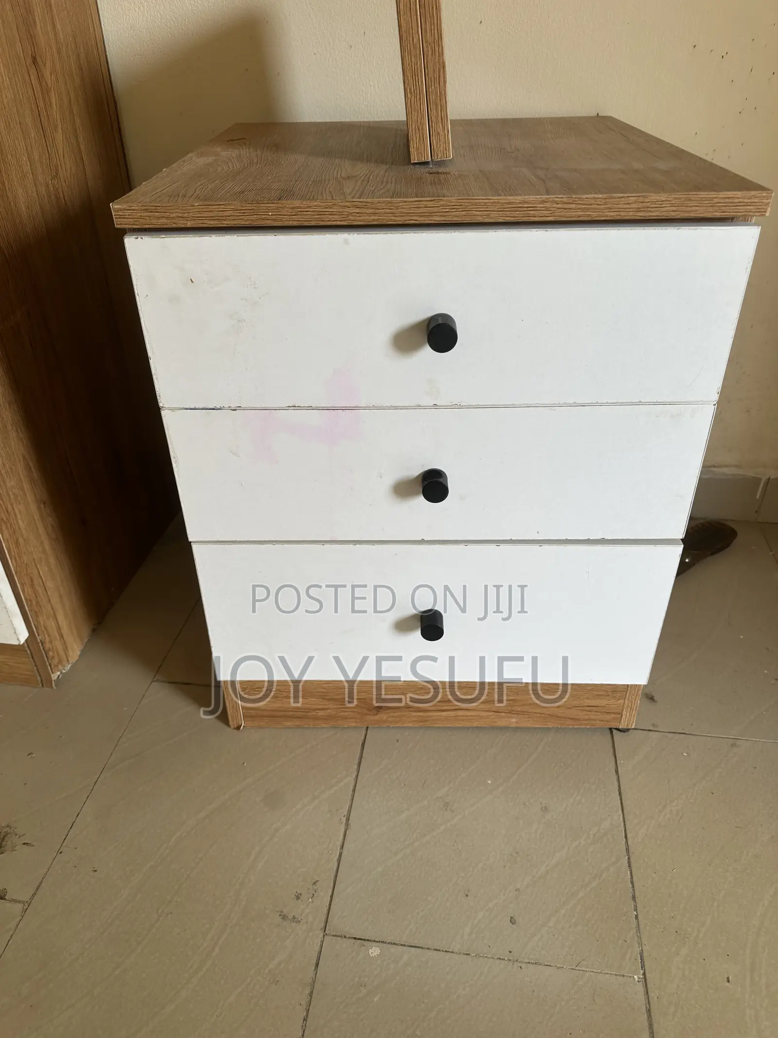 Modern 4 and 3 Step Standalone Storage Drawer