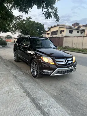 Mercedes-Benz GLK-Class 350 2014 Black