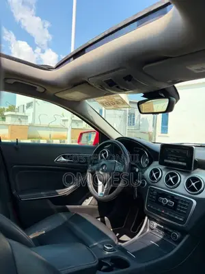 Mercedes-Benz GLA 250 2015 Red