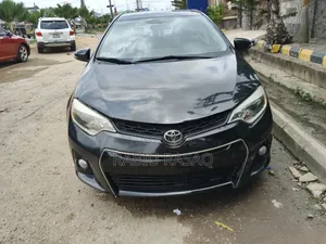 Toyota Corolla 2015 Black