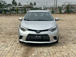 Toyota Corolla 2015 Silver